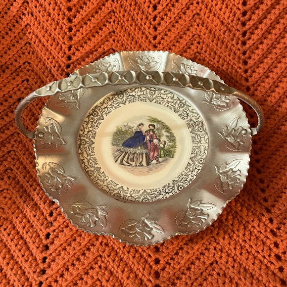 Garner & Shlevin Inc. Victorian Candy Dish, This is from the 1940’s I believe. - Picture 2 of 4